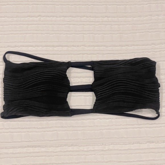 Black Textured Print Bandeau Padded Bikini Top, SZ Medium - Picture 2 of 5